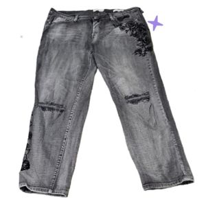 Jessica Simpson jrs 15- 32 grey ankle jeans black velvet rose applique